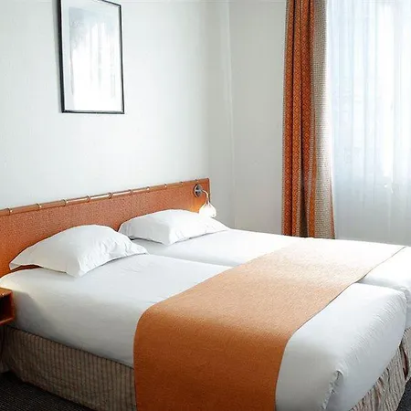 Trianon Gare De Lyon