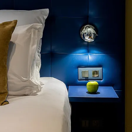 Trianon Gare De Lyon Hotel