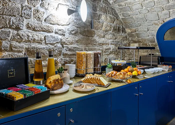 Trianon Gare De Lyon 3*