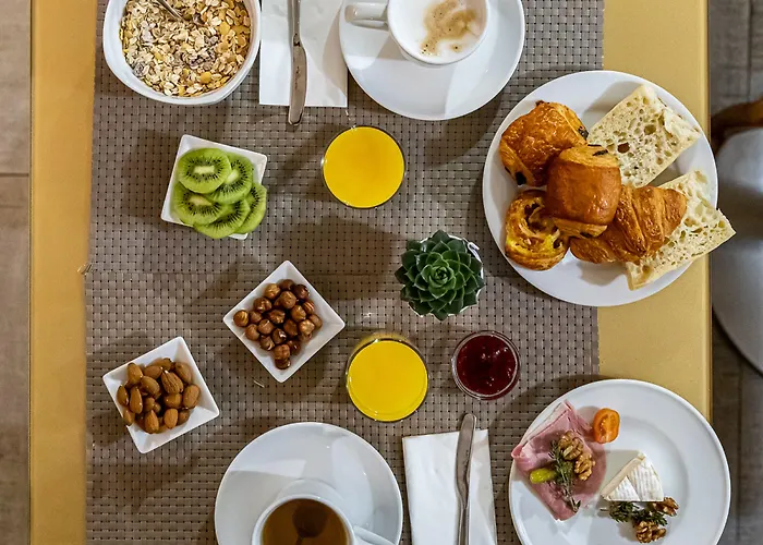 Hotel Trianon Gare De Lyon 3*