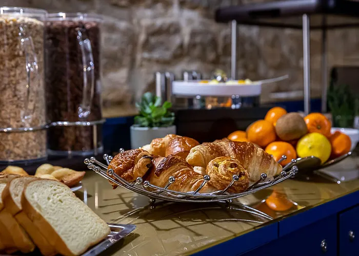 Trianon Gare De Lyon