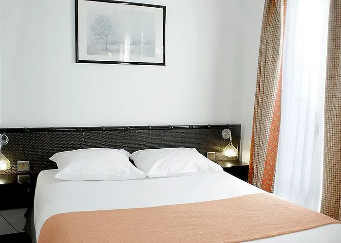 Trianon Gare De Lyon